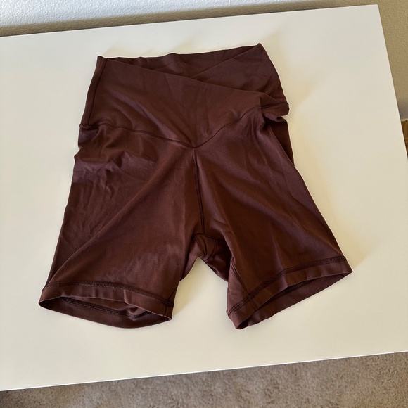 OFFLINE By Aerie - Real Me Crossover 5" Bike Short - Picture 3 of 6